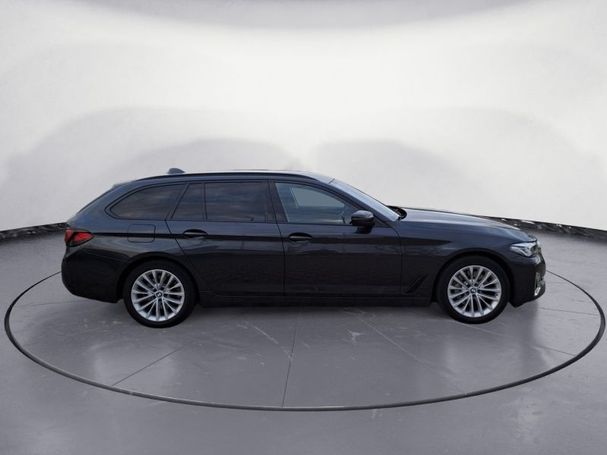 BMW 530i Touring Luxury Line 185 kW image number 7