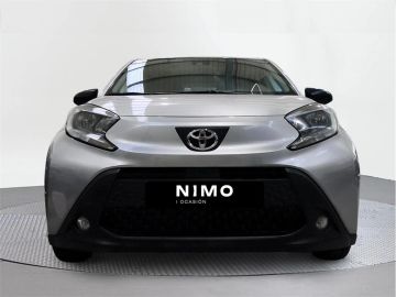 Car image 2