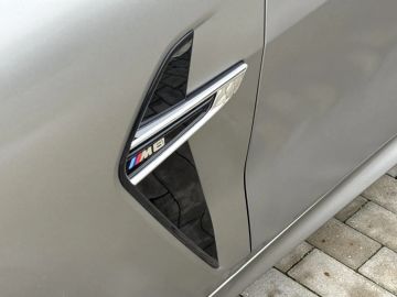 Car image 38