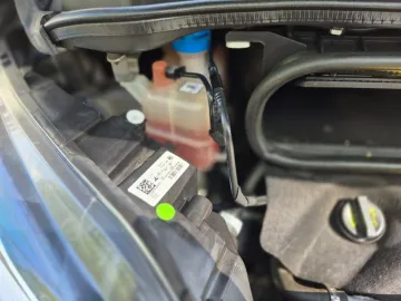 Car image 27