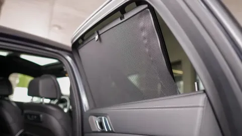 Car image 40