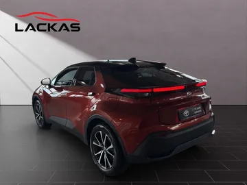 Car image 4