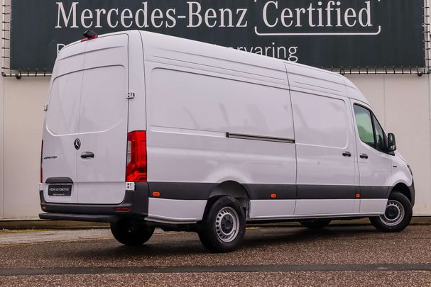 Mercedes-Benz 320 150 kW image number 2