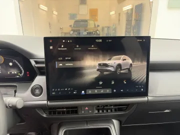 Car image 24