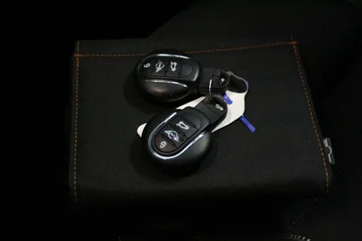 Car image 36