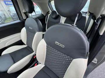 Car image 18