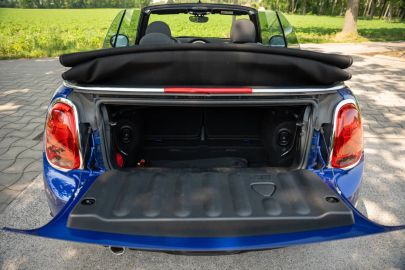 Car image 48