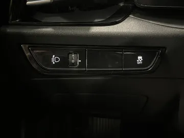 Car image 44
