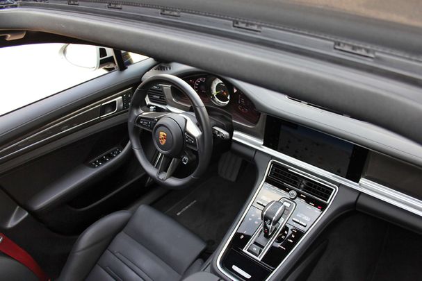 Porsche Panamera 4S Sport Turismo E-Hybrid 412 kW image number 13