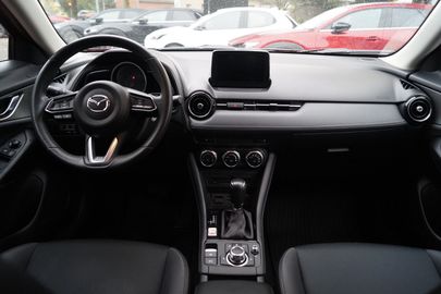 Car image 13