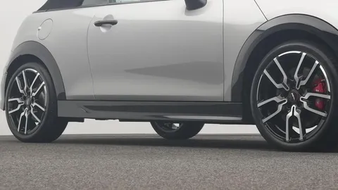 Car image 24