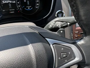 Car image 34