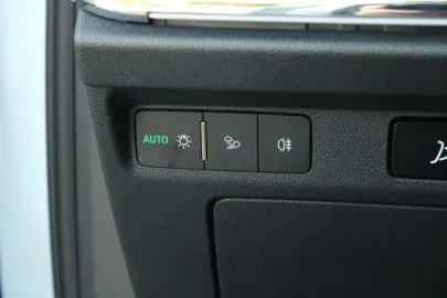 Car image 50