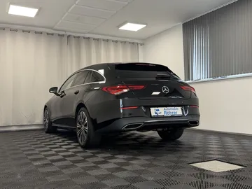 Car image 32