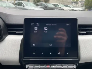 Car image 20