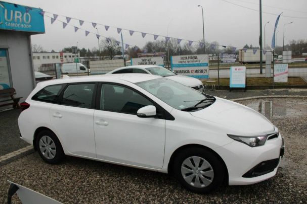 Toyota Auris 73 kW image number 2