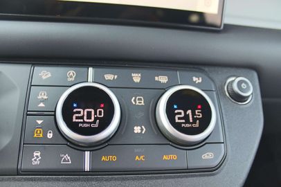 Car image 37