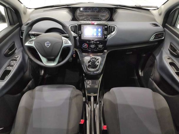 Lancia Ypsilon 51 kW image number 5