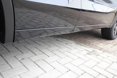 Car image 49