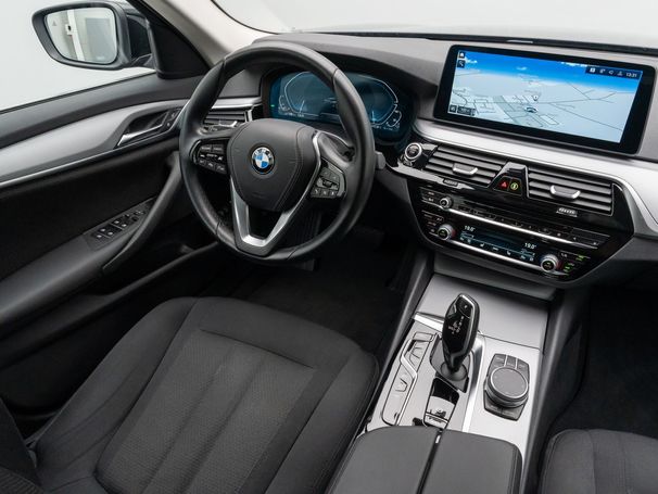 BMW 530 Touring 215 kW image number 48