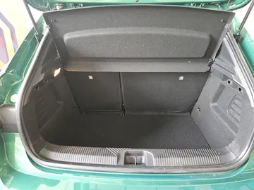 Car image 27