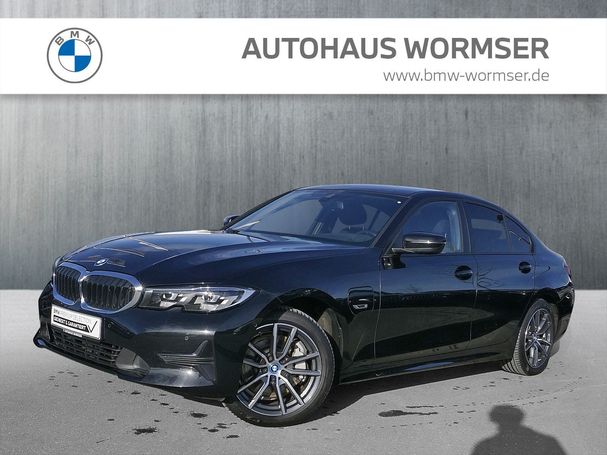 BMW 330 e Advantage 215 kW image number 1