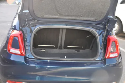 Car image 11