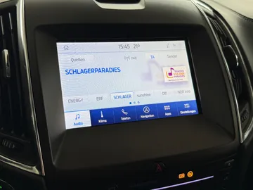 Car image 40
