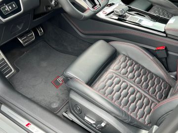 Car image 36