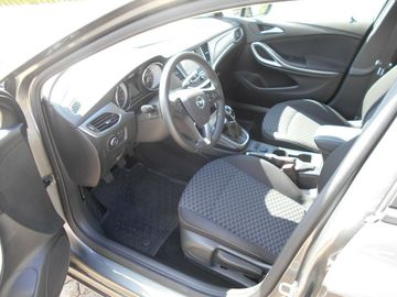 Car image 8