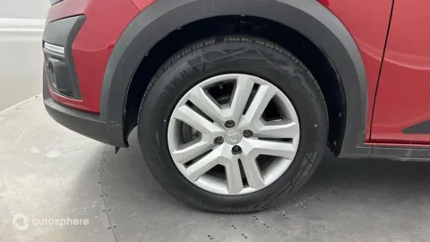 Car image 20