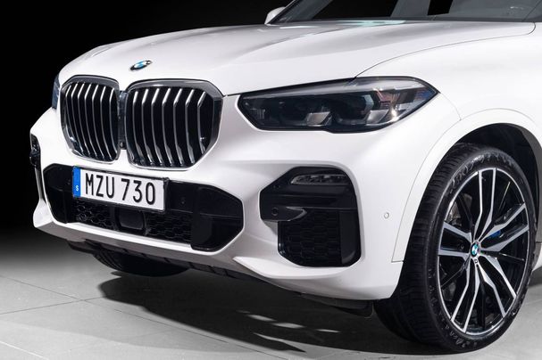 BMW X5 xDrive 250 kW image number 1