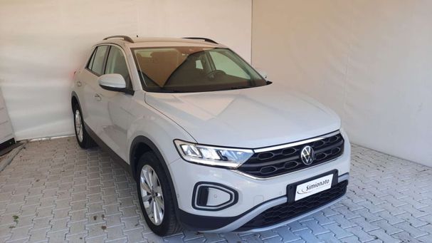 Volkswagen T-Roc 1.5 TSI DSG 110 kW image number 2