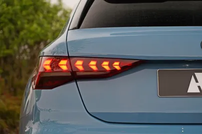Car image 31