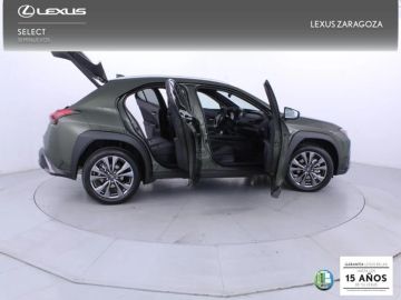 Car image 28
