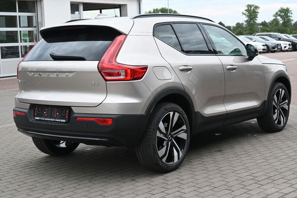 Volvo XC40 B4 Plus Dark DKG 145 kW image number 2