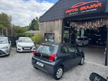 Car image 4