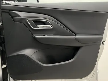 Car image 39