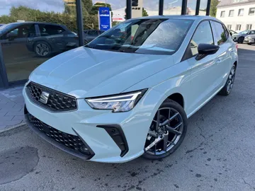 Car image 18