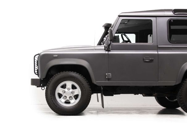 Land Rover Defender 90 2.2 90 kW image number 9