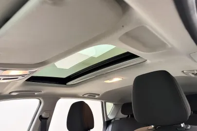 Car image 33