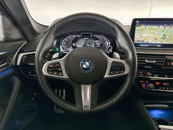 BMW 530 e 215 kW image number 13