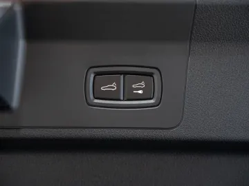 Car image 50