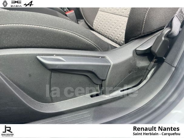 Renault Clio TCe 90 66 kW image number 12