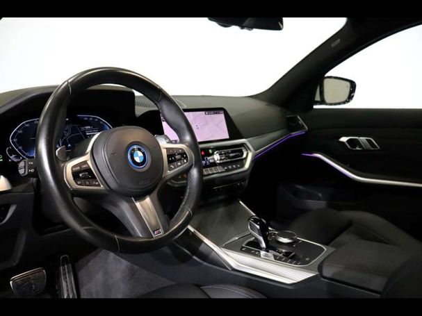 BMW 330e Touring M Sport 215 kW image number 4