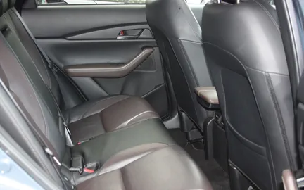 Car image 21