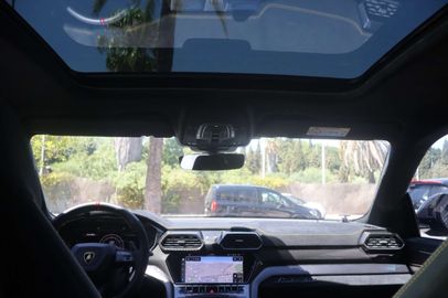 Car image 36