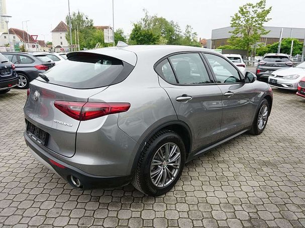 Alfa Romeo Stelvio 2.2 118 kW image number 4