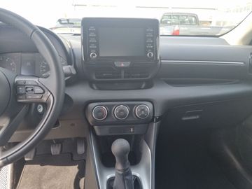 Car image 12