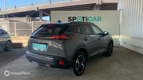 Car image 5